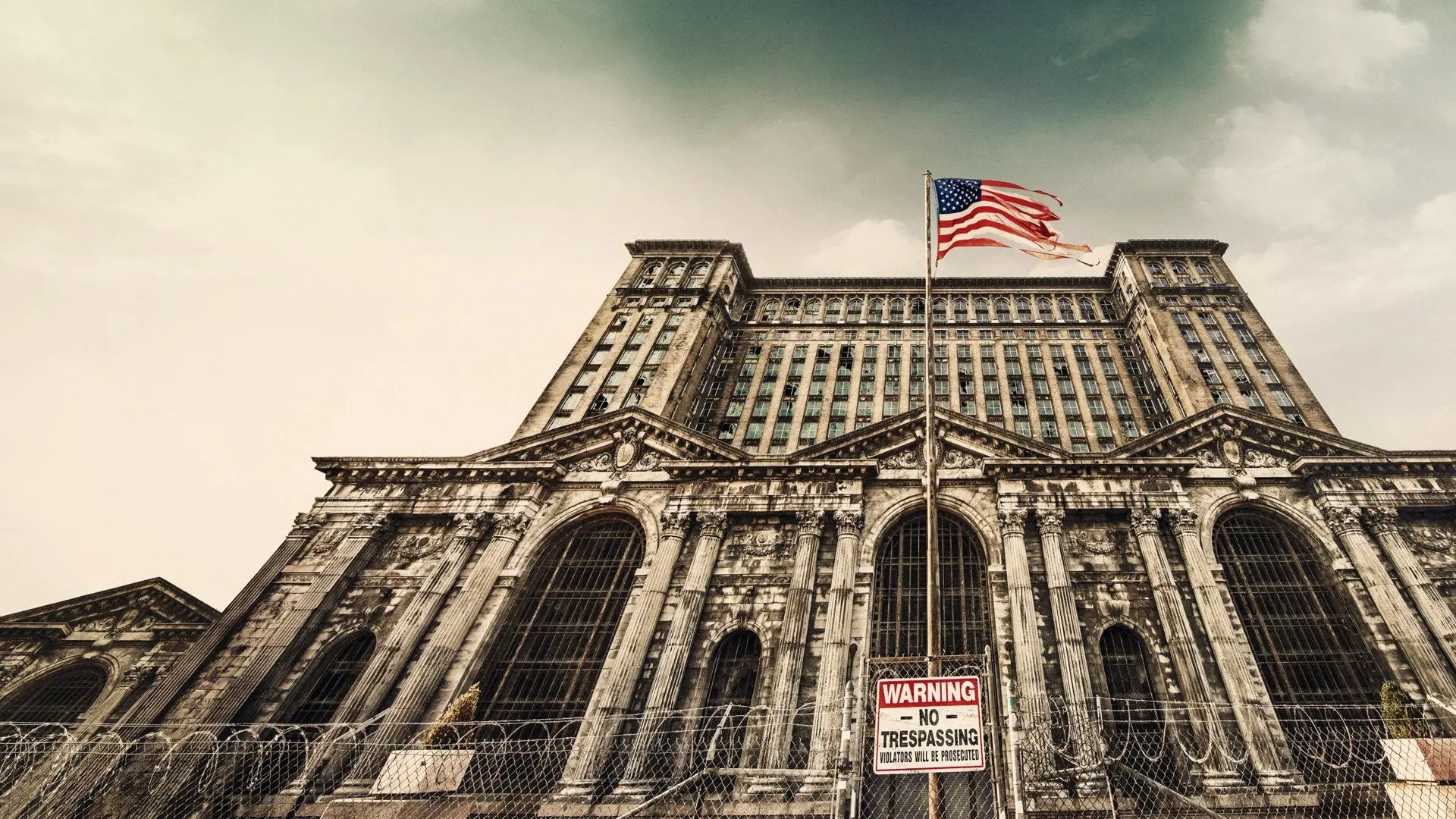 Mysteries of the Abandoned: Hidden America backdrop