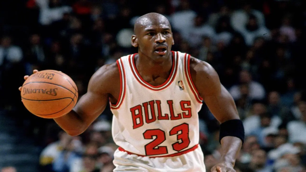 Michael Jordan to the Max backdrop