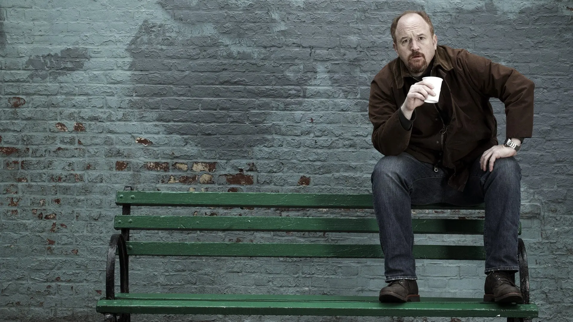 Louie backdrop